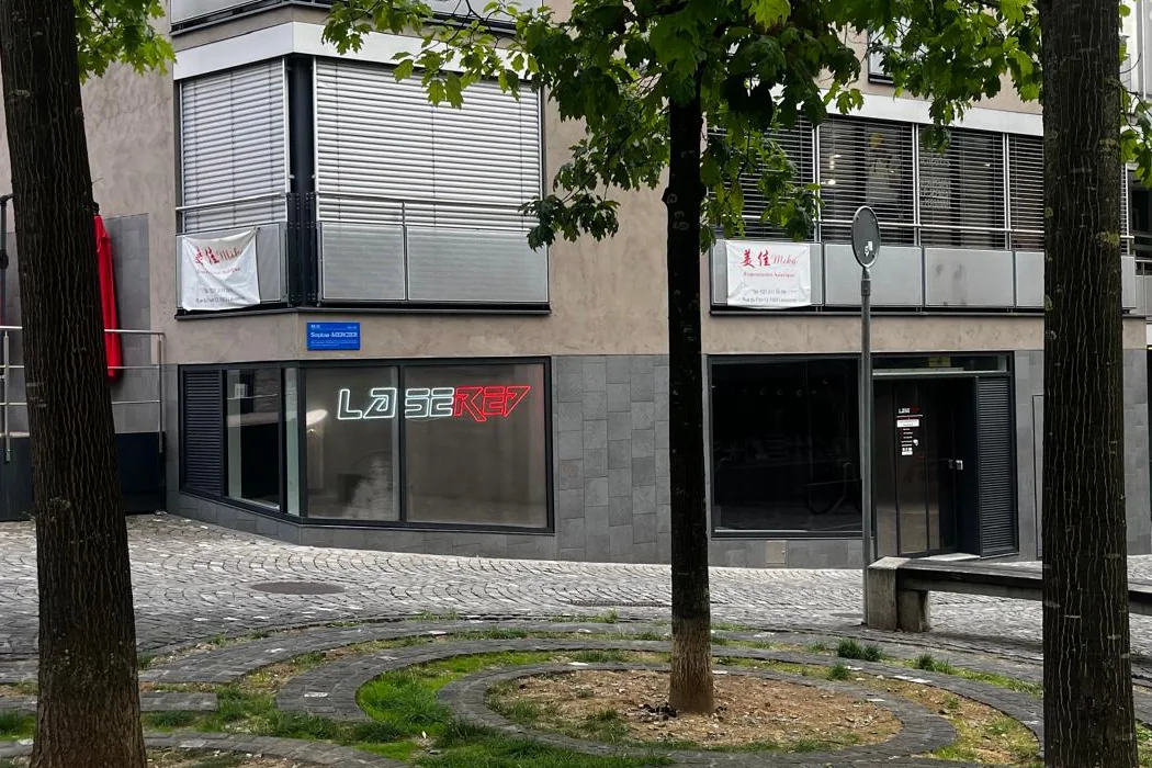Entrance of LaseRed Lausanne